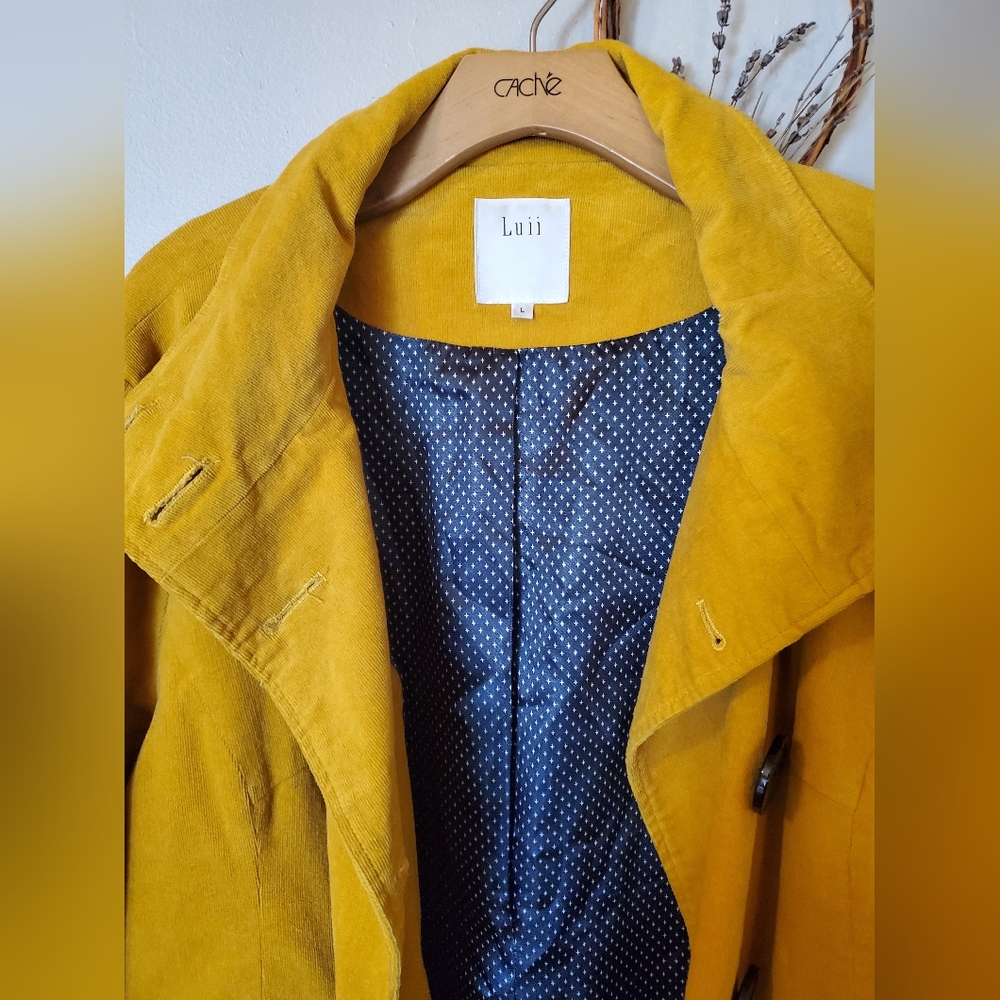 LUII Yellow Courdery Double Breasted Coat - Picture 3 of 8